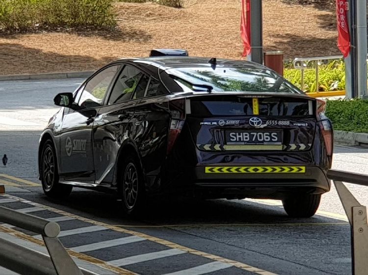 Di Indonesia Masih Sepi, Mobil Hybrid di Singapura Jadi Taksi