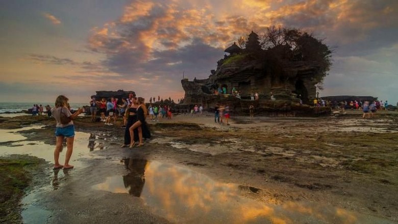 Sunset di Tanah Lot, Bali