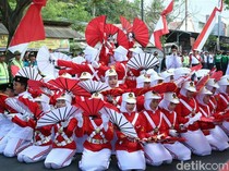 25+ Contoh Yel-yel 17 Agustus untuk Lomba-Gerak Jalan yang Penuh Semangat