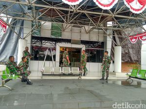 TNI-Polri Masih Siaga di Kantor DPRD hingga Lapas di Mimika Cegah Rusuh