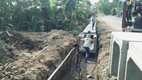 Penggunaan aspal karet salah satunya pada pengerjaan preservasi jalan nasional Lintas Tengah Jawa pada ruas Ajibarang-Banyumas-Klampok-Banjarnegara di Provinsi Jawa Tengah (Jateng) sepanjang 4,8 km dari total yang ditangani 63,03 km. Pool/Kementerian PUPR.