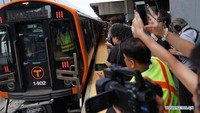 Kereta ini juga menggunakan generasi teknologi terbaru, dan jauh lebih mudah untuk pemeliharaannya karena menggunakan elektronik canggih. Xinhua/Liu Jie.