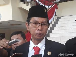 Anggota DPRD Surabaya Gadai SK ke Bank, Ketua: Itu Wajar