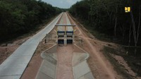 Lingkup pekerjaan di Paket I antara lain pembangunan saluran sekunder 15,05 Km dan Sub Sekunder 14,17 Km. Konstruksi dilakukan oleh PT. Wijaya Karya dan PT. Tri Bhakti dengan anggaran Rp 288 miliar dan progress fisiknya sudah mencapai 94,7 persen. Pada Paket II dikerjakan pembangunan saluran sekunder 14,21 Km dan saluran sub sekunder 30,17 Km. Konstruksi dilakukan oleh PT. Adhi Karya dan PT. Punggur dengan anggaran Rp 301 miliar dan progres konstruksi mencapai 90%. Pool/Kementerian PUPR.