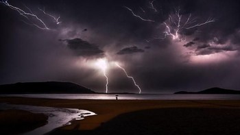 Pemenang kategori Junior: Floyd Mallon, New South Wales, umur 17. Canon EOS 5D Mk lll, Canon 17–40mm f4 L, 15, f/4, ISO 200, tripod. Foto: Australian Geographic Nature Photographer of the Year