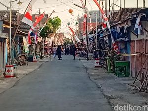 Video Densus Obok-Obok Rumah Perampok Toko Emas