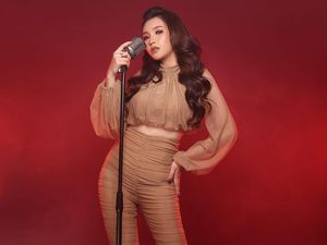 Putri Juby Terlena Lagi karena Hotman Paris
