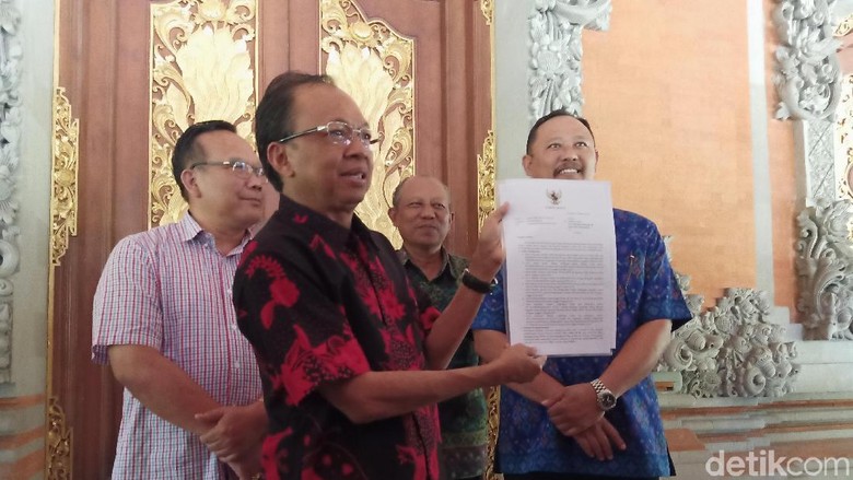 Alasan Koster Minta Reklamasi Benoa Disetop: 17 Hektare Mangrove Rusak Alasan Koster Minta Reklamasi Benoa Disetop: 17 Hektare Mangrove Rusak