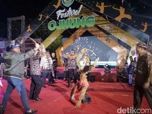 Festival Ojhung Puncaki Perayaan HUT RI dan Hari Jadi Situbondo