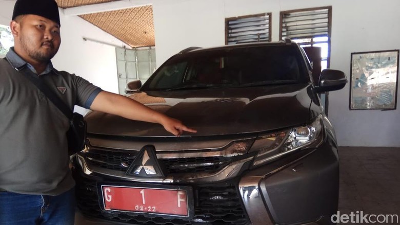 Polisi Sebut Pembakaran Mobdin Bupati Tegal sebagai Aksi Teror Polisi Sebut Pembakaran Mobdin Bupati Tegal sebagai Aksi Teror