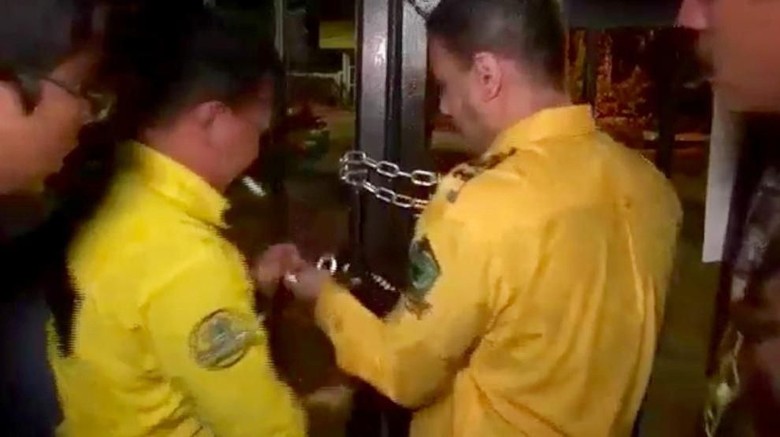 Ketum AMPG Kecam Penggembokan DPP Golkar: Melanggar Hukum! Ketum AMPG Kecam Penggembokan DPP Golkar: Melanggar Hukum!