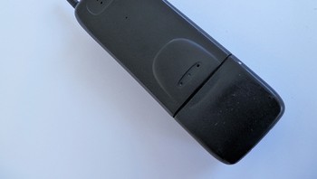 Nokia 9000 Communicator ditenagai prosesor 33MHz dengan memory 8MB. Wujudnya clamshell. (Foto: nokiacollection.com)