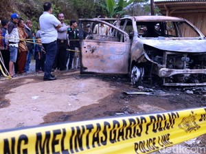 Dua Mayat dalam Mobil Terbakar, Saksi Lihat Mobil Hitam Parkir Dekatnya