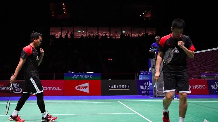 Hendra/Ahsan menjuarai Kejuaraan Dunia Bulutangkis 2019 (ANTARA FOTO/Hafidz Mubarak A)