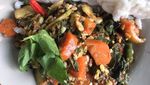 Biar Sehat, Pagi Ini Sarapan Lotek yang Mlekoh Penuh Sayuran