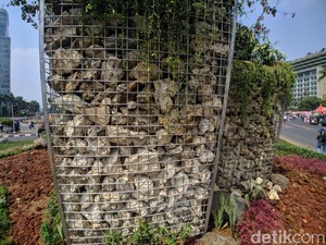 Untung Rugi Bikin Pagar Rumah Pakai Bronjong