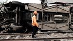 Bus Karyawan Ringsek Ditabrak Kereta di Karawang
