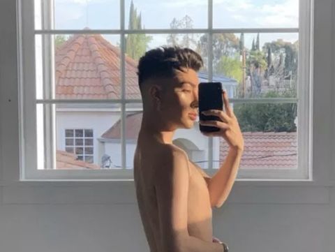 Posting Foto Tanpa Busana, Youtuber James Charles Kembali Bikin Sensasi
