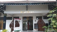 Kamu juga bisa foto di depan ruangan indoor. Tempatnya cukup instagramable.  (Tasya/detikcom)