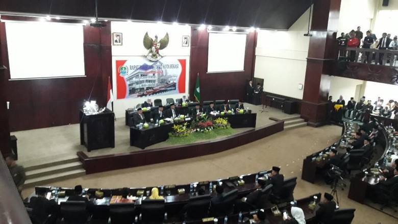 Anggota DPRD Kota Bekasi Juga Gadai SK, Ada yang Kredit Rp 1 M Anggota DPRD Kota Bekasi Juga Gadai SK, Ada yang Kredit Rp 1 M