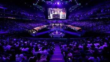 Turnamen internasional The International Dota 2 edisi tahun 2019 berlangsung di Mercedes-Benz Arena Shanghai, China. Foto: Reuters