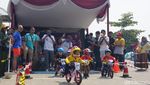 Lucunya Anak-anak Ramaikan Balap Sepeda Tanpa Dikayuh