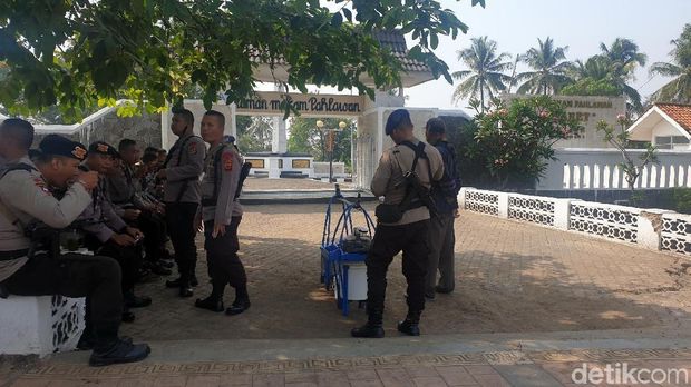Gugur Dalam Tugas, Ipda Erwin Dikebumikan di Taman Makam Pahlawan