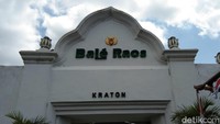 Jika mau mencoba masakan khas Keraton Yogyakarta, kamu bisa datang ke Bale Raos. Di sini ada makanan dan minuman favorit Sultan. (Tasya/detikcom)