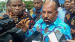 5 Potret Gubernur Papua Lukas Enembe yang Setor Rp 560 M ke Kasino