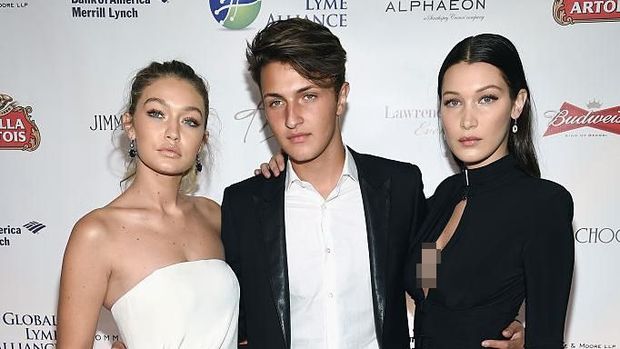 NEW YORK, NY - OCTOBER 08:  (L-R) Gigi Hadid, Anwar Hadid and Bella Hadid attend the Global Lyme Alliance 