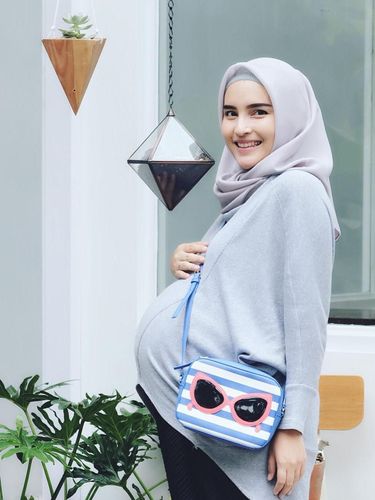Tips Fashion untuk Hijabers Agar Tetap Nyaman Saat Hamil