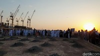 Baqi memiliki luas 138 ribu meter persegi. Ketika detikcom mengunjungi Baqi, sepanjang mata yang terlihat hanyalah gundukan pasir dan batu sebagai penanda makam. 