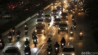 Kemacetan juga kini sudah menjadi masalah di kota Bekasi.