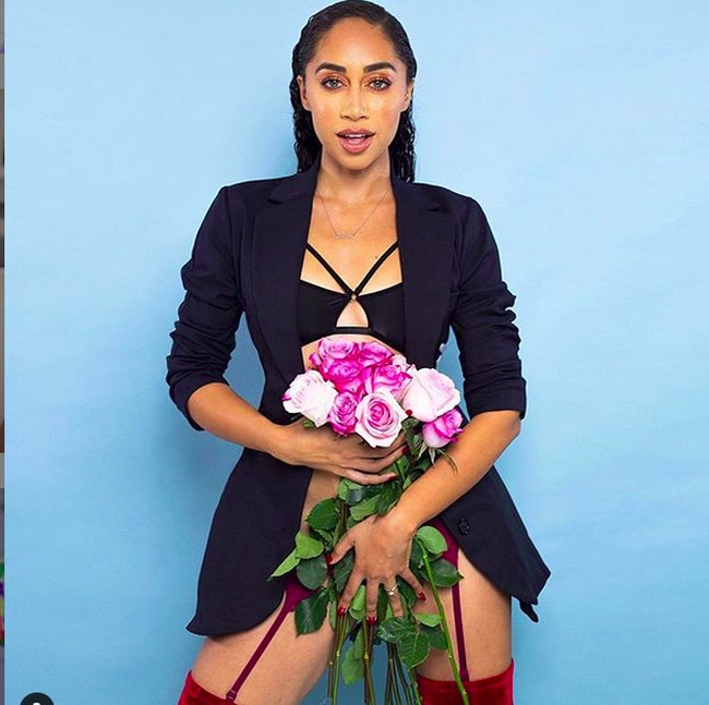 Pakar seks Shan Boodram jadi kontroversi setelah mengaku menggunakan parfum beraroma area intim. Lewat buku terbarunya berjudul The Game of Desire, Shan mengajarkan bagaimana mendapatkan parfum dengan aroma Miss V tersebut.  Foto: dok. Instagram