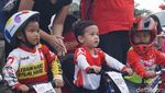 Lucunya Anak-anak Ramaikan Balap Sepeda Tanpa Dikayuh