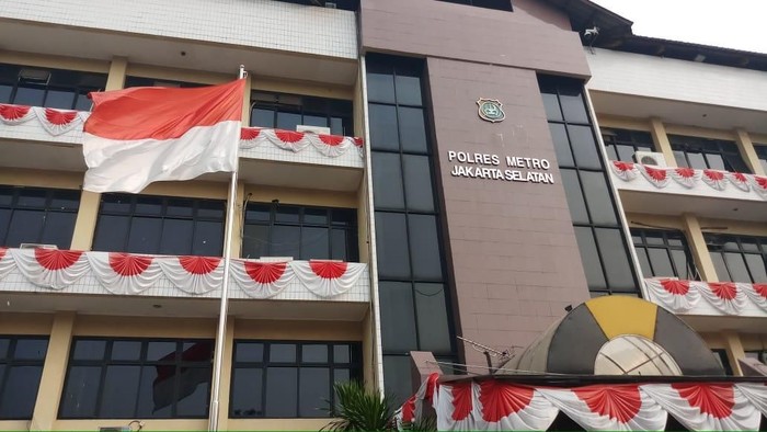Polres Jaksel rilis penangkapan pengedar ganja