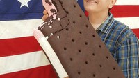 Aneka makanan manis pernah dibuat Peter. Semua camilan seperti permen, macarons, es krim hingga cokelat jadi bahan inspirasinya. Foto: instagram @peter_anton