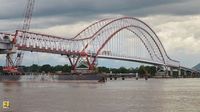 Terpanjang Ketiga RI, Ini Penampakan Jembatan Tayan Rp 802 M