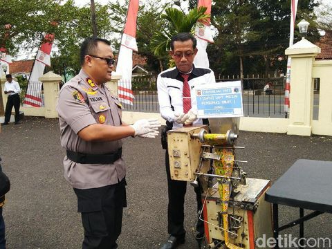 Polres Banjar Tangkap Penjual 300 Ribu Kapsul Jamu Palsu