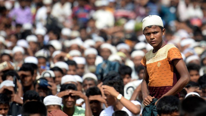 Peringati 2 Tahun di Kamp Bangladesh, Pengungsi Rohingya Gelar Aksi Demo Peringati 2 Tahun di Kamp Bangladesh, Pengungsi Rohingya Gelar Aksi Demo