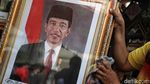 Poster Presiden Jokowi dan Wapres Maruf Amin Ramai Dijual