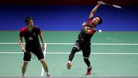 Pada laga final Kejuaraan Dunia Bulutangkis 2019 di St Jakobshalle, Basel, Minggu (25/8/2019) malam WIB, Ahsan/Hendra mengalahkan pasangan Jepang Takuro Hoki/Yugo Kobayashi. Reuters/Vincent Kessler.