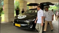 Jonan menegaskan bahwa pemerintah akan ikut mendukung penggunaan mobil listrik ini, terlebih lagi untuk kendaraan umum. Katanya, mungkin bagi angkutan umum pengguna kendaraan listrik akan diberikan tarif khusus untuk isi daya listrik.