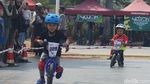 Lucunya Anak-anak Ramaikan Balap Sepeda Tanpa Dikayuh