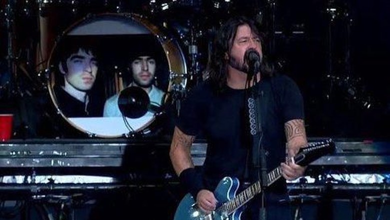 Foo Fighters dukung Oasis reunian Foto: Istimewa Foo Fighters dukung Oasis reunian Foto: Istimewa