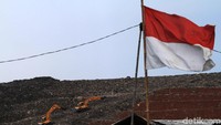 Anggota Komisi I DPRD Kota Bekasi Ariyanto Hendrata menyarankan Wali Kota Bekasi Rahmat Effendi segera membentuk tim khusus.
