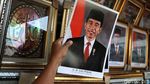 Poster Presiden Jokowi dan Wapres Maruf Amin Ramai Dijual