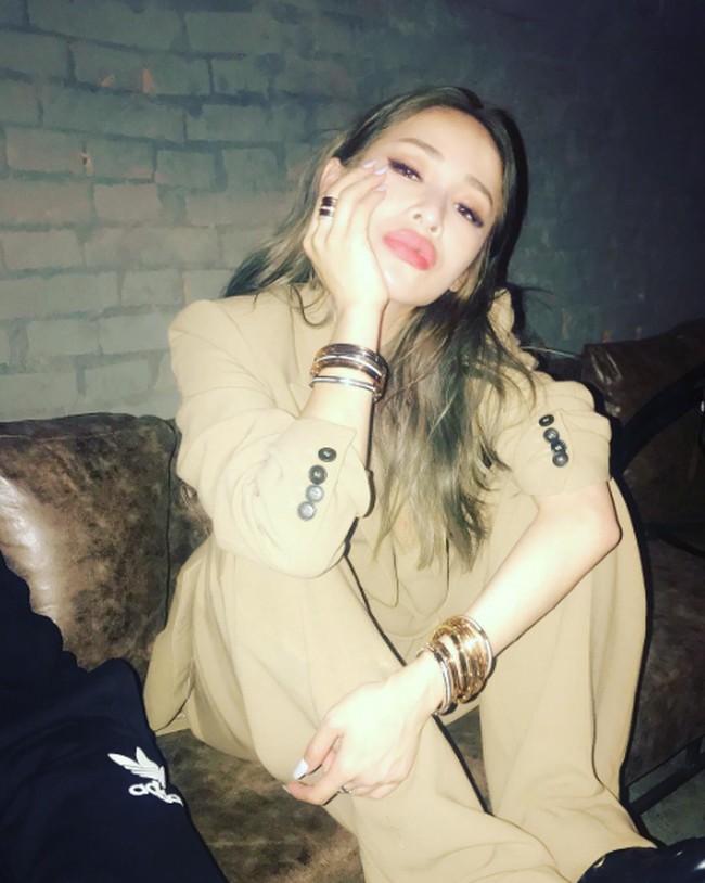 Meskipun banyak netizen yang terkejut, tak sedikit penggemarnya memberikan dukungan. Mereka mengucapkan selamat ulang tahun dan menyatakan harapan terbaik mereka untuk hubungan baru Elva. Foto: Facebook