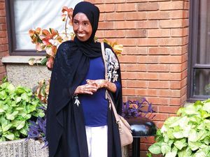 Kisah Inspiratif Farah, Hijabers dengan Wajah Rusak Akibat Scleroderma