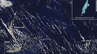 Kumpulan batu apung seukuran Pulau Manhattan, New York, AS diyakini akan membantu memulihkan Great Barrier Reef. Separuh karang di sana terbunuh dalam beberapa tahun terakhir sebagai akibat dari perubahan iklim (CNN)
